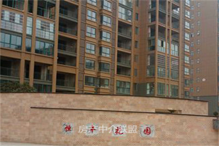 中顺花园1室2厅1卫56万93.5m2出售